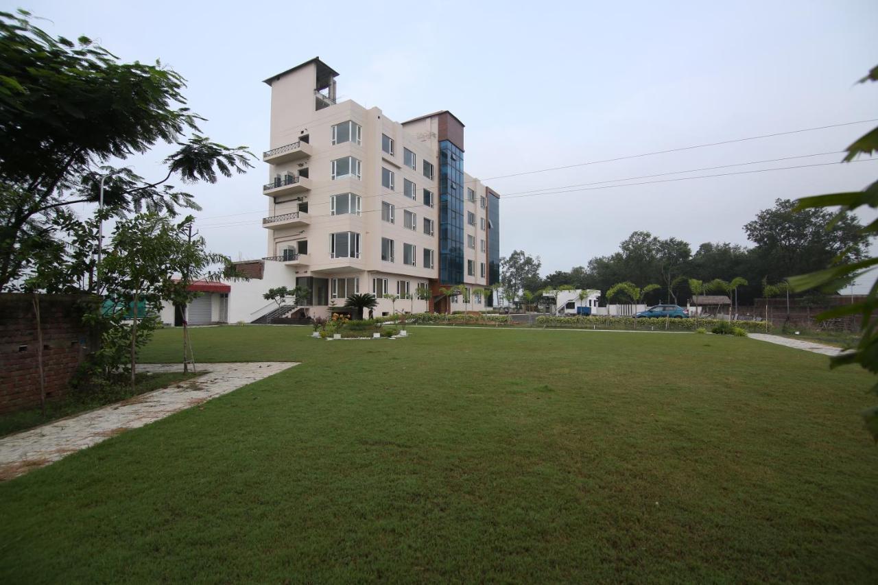 Econest Hotel Tarapith Exterior photo