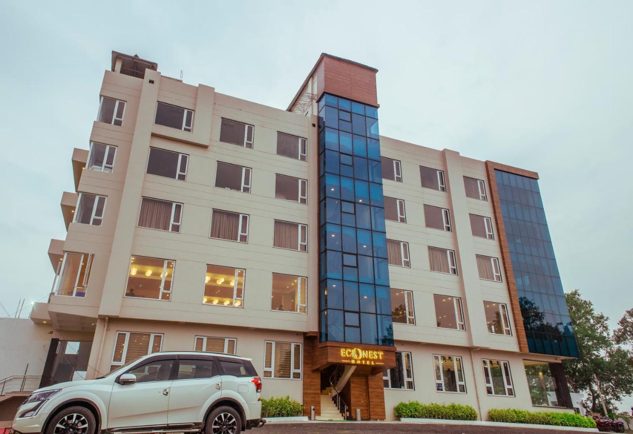 Econest Hotel Tarapith Exterior photo